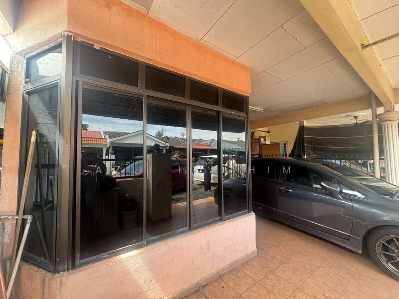 1-storey Terraced House for Sale in Taman Kota Cheras (Cheras) - Azli Ibrahim - Exterior - PropertyGuru.com.my
