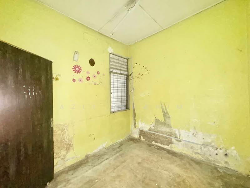 1-storey Terraced House for Sale in Taman Kota Cheras (Cheras) - Azli Ibrahim - Interior - PropertyGuru.com.my