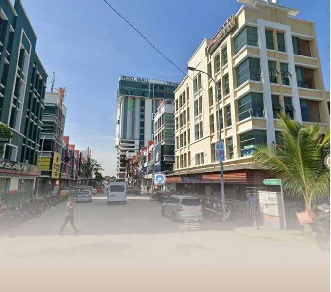 Shop for Rent in Alam Avenue (Shah Alam) - Emily Kho - Exterior - PropertyGuru.com.my