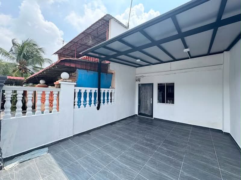 Rumah Teres 2-Tingkat untuk Dijual di Taman Desa Jaya (Johor Bahru) - Jayden Lian - Exterior - PropertyGuru.com.my