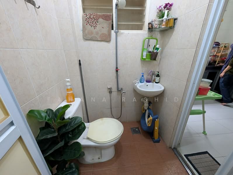 2-storey Terraced House for Sale in Usj 14 (Subang Jaya) - Fahana Rashid - Bathroom - PropertyGuru.com.my