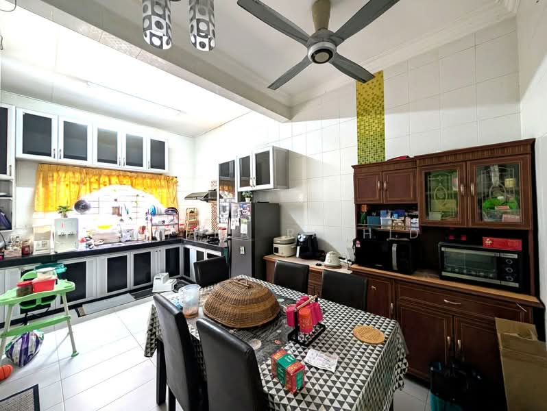 2-storey Terraced House for Sale in Usj 14 (Subang Jaya) - Fahana Rashid - Kitchen - PropertyGuru.com.my