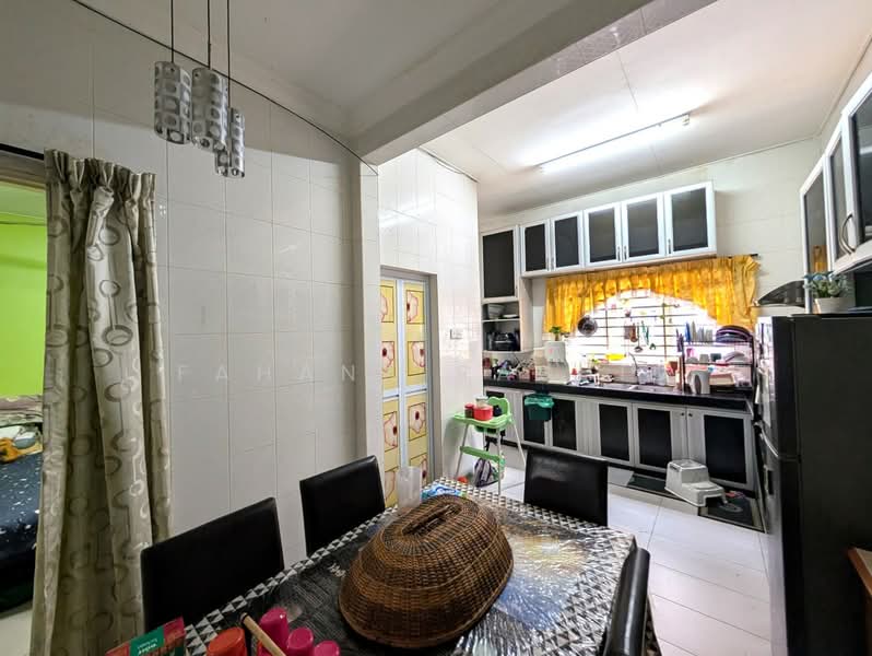 2-storey Terraced House for Sale in Usj 14 (Subang Jaya) - Fahana Rashid - Kitchen - PropertyGuru.com.my