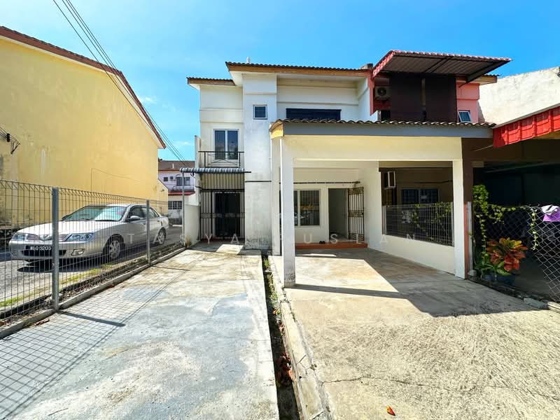 Rumah Teres 2-Tingkat untuk Dijual di Taman Pinggiran Senawang (Sungai Gadut) - Tasya Ruslan - PropertyGuru.com.my