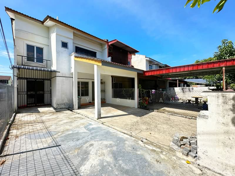 Rumah Teres 2-Tingkat untuk Dijual di Taman Pinggiran Senawang (Sungai Gadut) - Tasya Ruslan - PropertyGuru.com.my