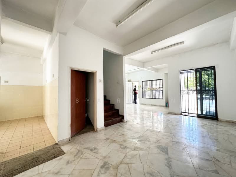 Rumah Teres 2-Tingkat untuk Dijual di Taman Pinggiran Senawang (Sungai Gadut) - Tasya Ruslan - PropertyGuru.com.my