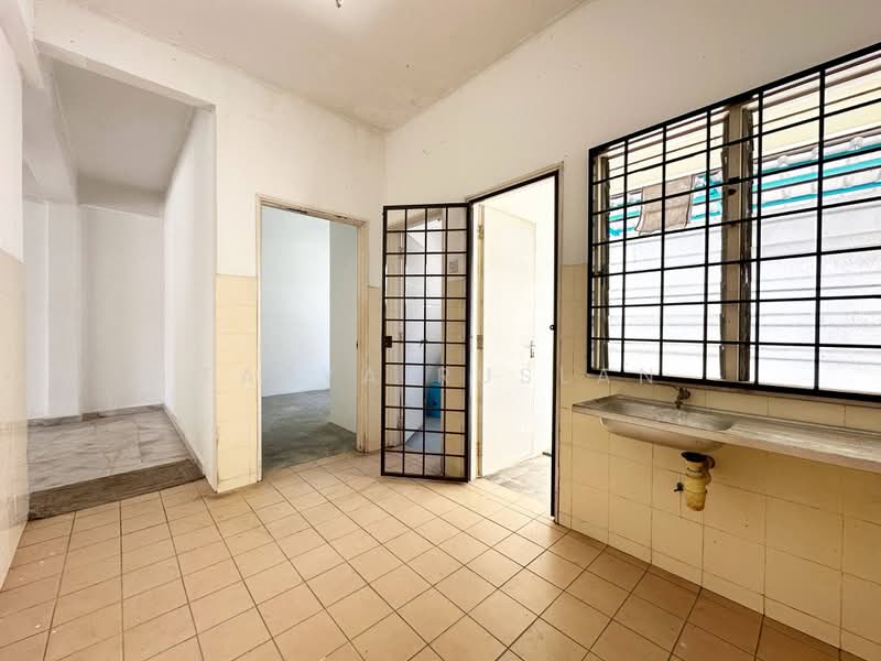 Rumah Teres 2-Tingkat untuk Dijual di Taman Pinggiran Senawang (Sungai Gadut) - Tasya Ruslan - PropertyGuru.com.my