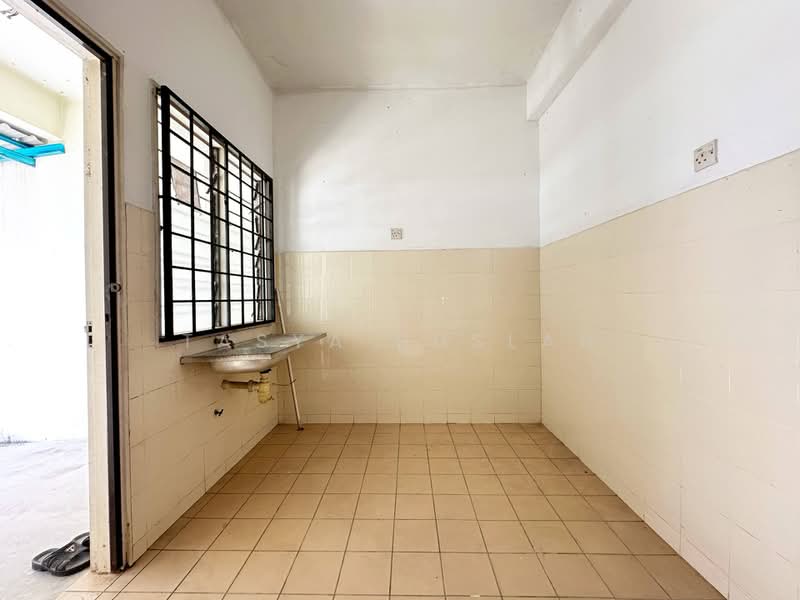 Rumah Teres 2-Tingkat untuk Dijual di Taman Pinggiran Senawang (Sungai Gadut) - Tasya Ruslan - PropertyGuru.com.my
