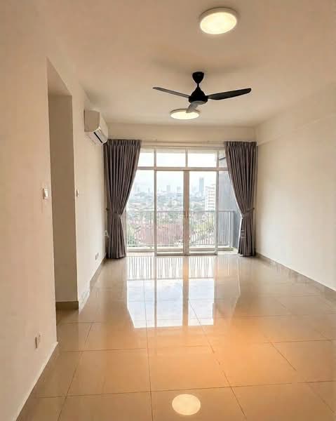 Kondominium untuk Disewa di The Paradigm Suites - Janes Lee - Living Room - PropertyGuru.com.my