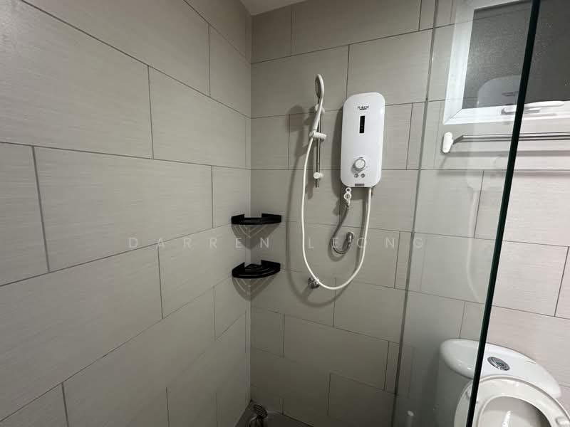 Kondominium untuk Dijual di Nadayu63 - Darren Leong - Bathroom - PropertyGuru.com.my