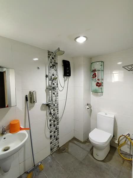 Condominium for Sale at La Villas Condominium - Faliyana binti Muda - PropertyGuru.com.my