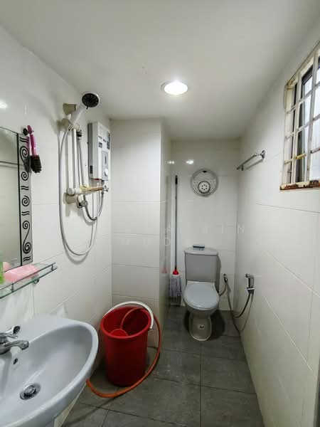 Condominium for Sale at La Villas Condominium - Faliyana binti Muda - PropertyGuru.com.my