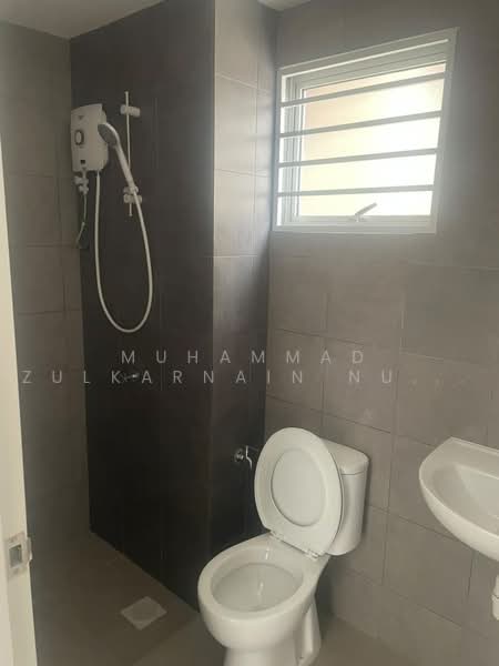 Condominium for Rent at Residensi Sateria - Muhammad Zulkarnain Nur Salim - Bathroom - PropertyGuru.com.my