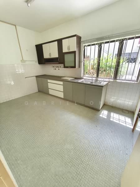 Rumah Berkembar untuk Dijual di Taman Nong Chik (Johor Bahru) - Gabriel Ong - Kitchen - PropertyGuru.com.my