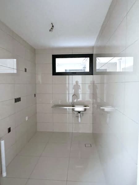 Kediaman Servis untuk Dijual di Duta Park Residences - Kew . - Interior - PropertyGuru.com.my