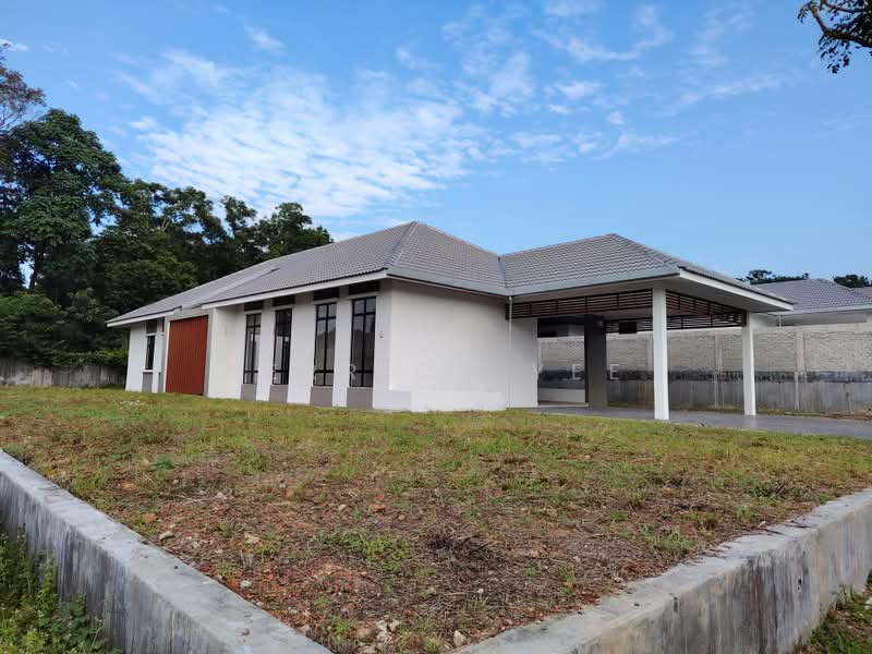 Bungalow House for Sale in Ayer Keroh (Melaka) - Derrick Yee - Exterior - PropertyGuru.com.my