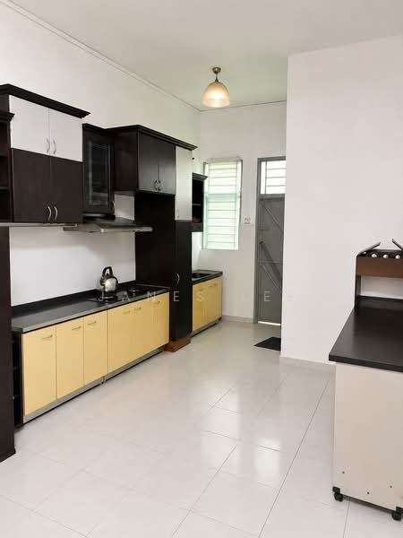 Rumah Teres 2.5-Tingkat untuk Disewa di Taman Cendana Permai (Juru) - Janes Lee - Kitchen - PropertyGuru.com.my