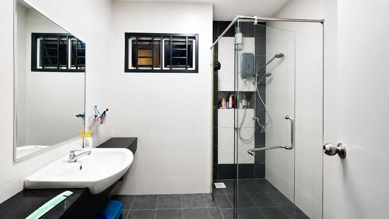 Rumah Teres 2-Tingkat untuk Dijual di Taman Nusa Idaman (Iskandar Puteri (Nusajaya)) - Kalai Selvan - Bathroom - PropertyGuru.com.my