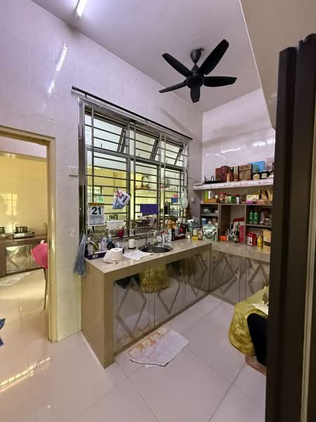 2-storey Terraced House for Sale in Taman Daya (Johor Bahru) - Zack Chow - Kitchen - PropertyGuru.com.my