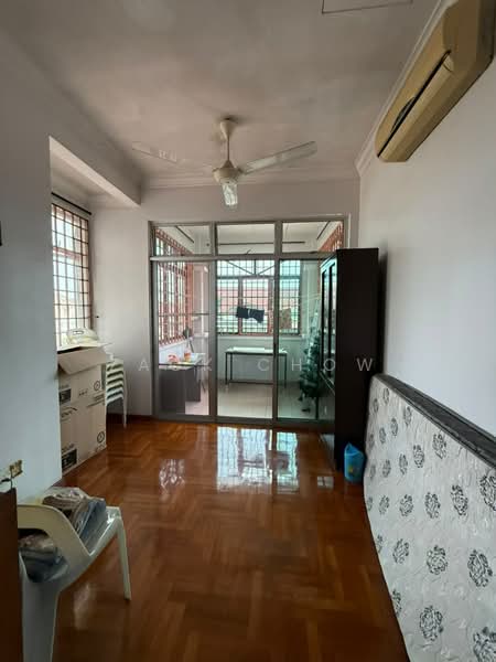 2-storey Terraced House for Sale in Taman Daya (Johor Bahru) - Zack Chow - Living Room - PropertyGuru.com.my