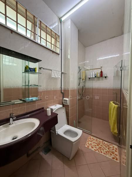 2-storey Terraced House for Sale in Taman Daya (Johor Bahru) - Zack Chow - Bathroom - PropertyGuru.com.my