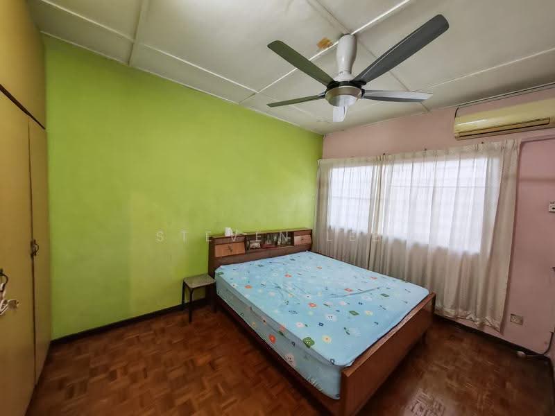2-storey Terraced House for Sale in Bandar Country Homes (Rawang) - Steven Lee - Bedroom - PropertyGuru.com.my