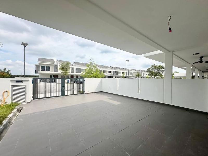 Rumah Teres 2-Tingkat untuk Dijual di Bandar Gamuda Cove (Dengkil) - Akmal Zakaria - PropertyGuru.com.my