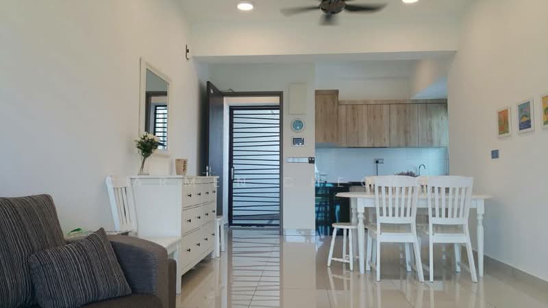 Condominium for Sale at D'Suites Akasia Horizon @ Horizon Hills - Carmen Cheong - Dining Room - PropertyGuru.com.my