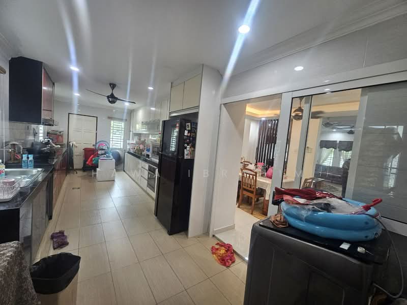 Rumah Teres 2-Tingkat untuk Dijual di Bandar Seri Putra (Bangi) - Hawa Ibrahim - Kitchen - PropertyGuru.com.my