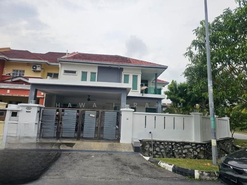 Rumah Teres 2-Tingkat untuk Dijual di Bandar Seri Putra (Bangi) - Hawa Ibrahim - Exterior - PropertyGuru.com.my