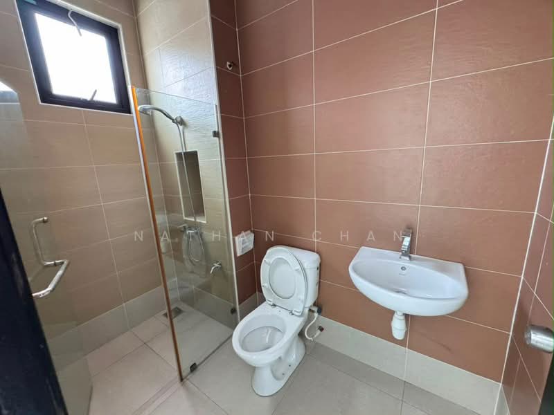 Semi-Detached House for Sale in Kempas (Johor Bahru) - Nathan Chan - Bathroom - PropertyGuru.com.my
