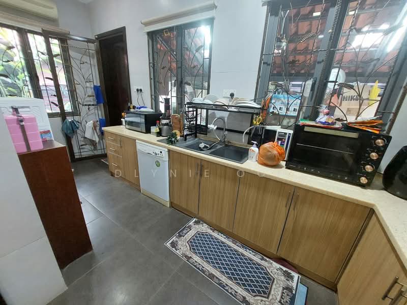 Bungalow House for Sale in Beverly Heights (Ampang) - Dlynie Ooi - Kitchen - PropertyGuru.com.my