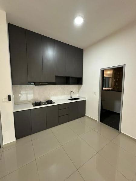 Kondominium untuk Disewa di Ixora Residence - Rex Tan - Kitchen - PropertyGuru.com.my