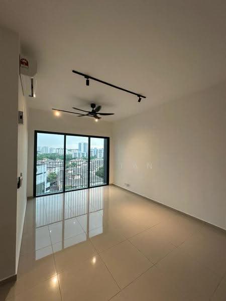 Kondominium untuk Disewa di Ixora Residence - Rex Tan - Living Room - PropertyGuru.com.my