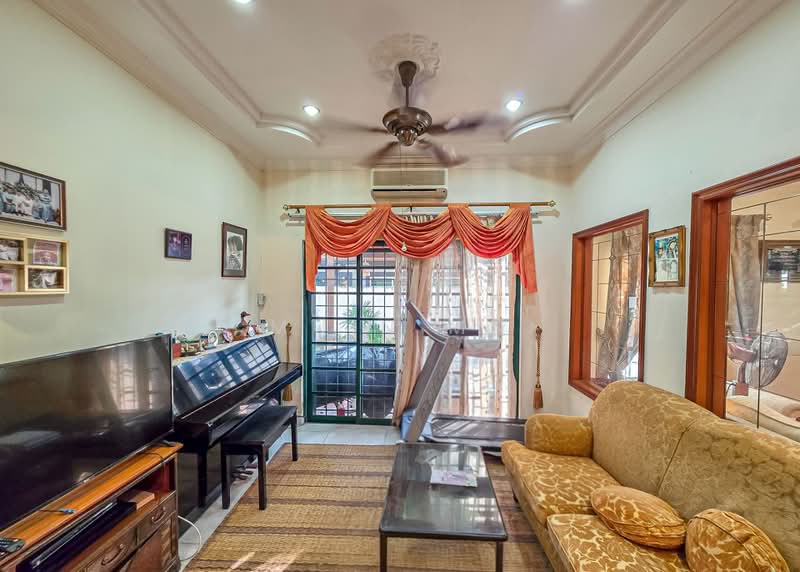 Rumah Berkembar untuk Dijual di Tiara Kemensah (Ulu Kelang) - Muin Mn - Living Room - PropertyGuru.com.my