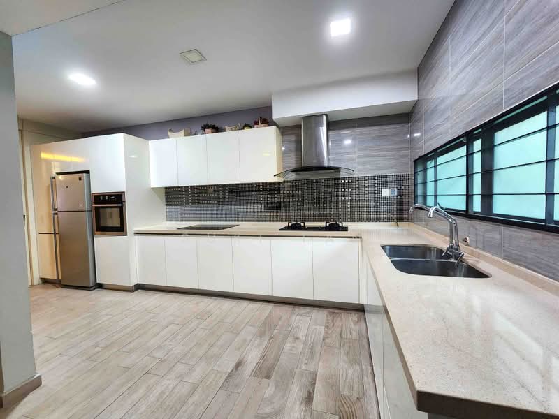 3-storey Terraced House for Sale in Lake Fields (Sungai Besi) - Suki Tan - Kitchen - PropertyGuru.com.my