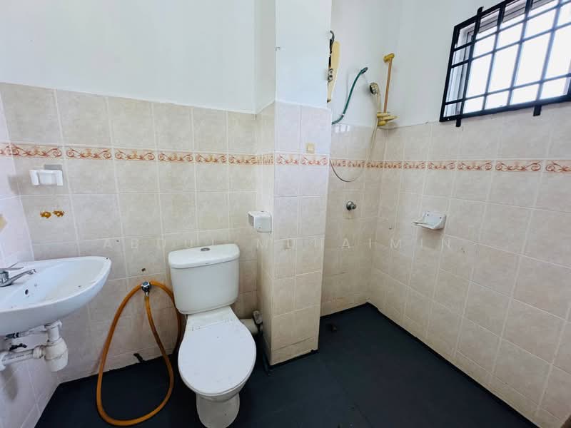 Rumah Teres 2-Tingkat untuk Dijual di Bandar Puteri Jaya (Sungai Petani) - Abdul Muhaimin - Bathroom - PropertyGuru.com.my