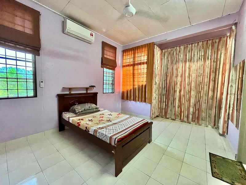 Rumah Teres 2-Tingkat untuk Dijual di Bandar Baru Bangi (Selangor) - Zul Hasif - PropertyGuru.com.my