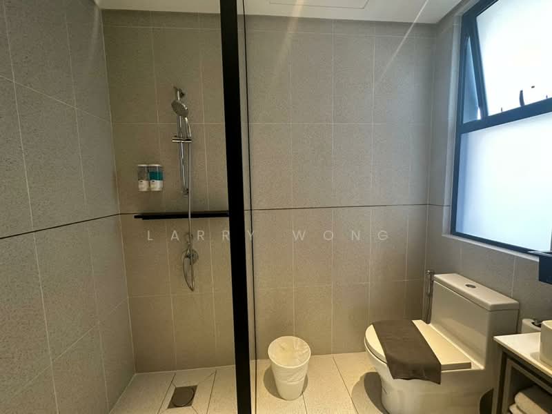 Service Residence for Sale at Millerz Square Serviced Residence - Larry Wong - Bathroom - PropertyGuru.com.my