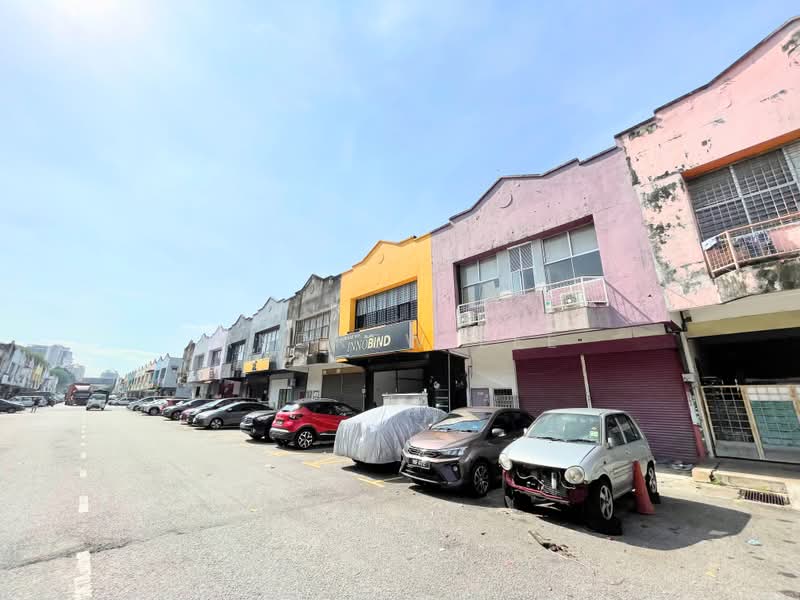 Kilang untuk Dijual di Taman Perindustrian Bukit Serdang (Seri Kembangan) - Andrew Lee - Exterior - PropertyGuru.com.my