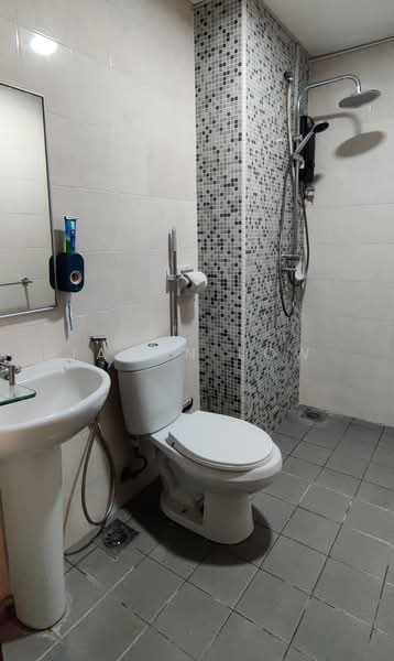 Kediaman Servis untuk Disewa di Metropolitan Square - Jason Low - Bathroom - PropertyGuru.com.my