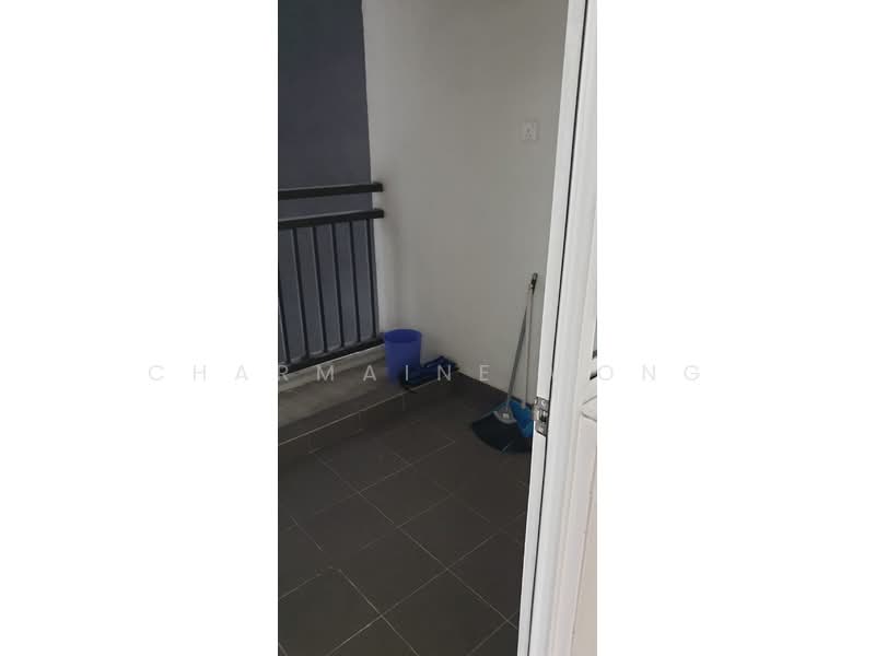 Kediaman Servis untuk Disewa di Maxim Citylights - Charmaine Wong - Balcony - PropertyGuru.com.my