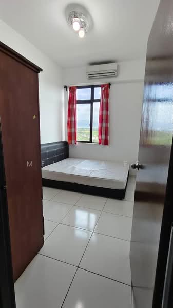 Kediaman Servis untuk Dijual di Sky Gardens Residences - Melinda Ee - Bedroom - PropertyGuru.com.my