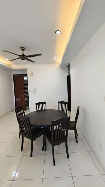 Kediaman Servis untuk Dijual di Sky Gardens Residences - Melinda Ee - Dining Room - PropertyGuru.com.my