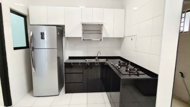 Kediaman Servis untuk Dijual di Sky Gardens Residences - Melinda Ee - Kitchen - PropertyGuru.com.my