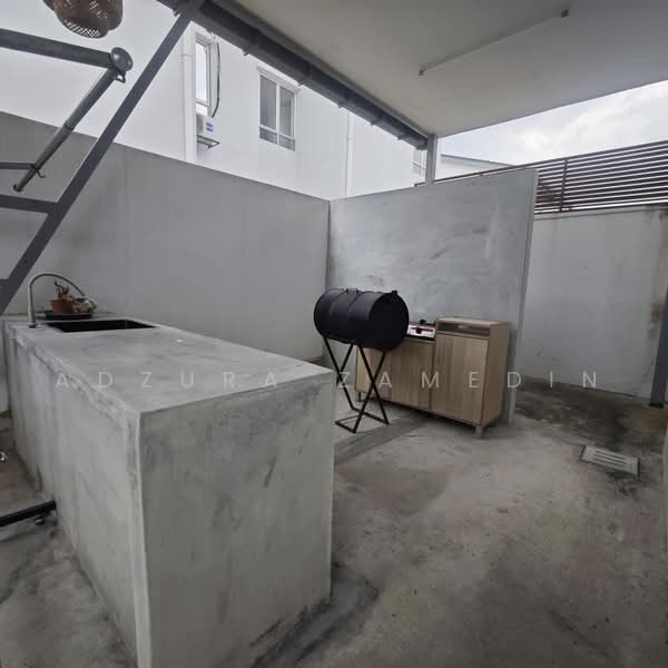 Semi-Detached House for Sale in Seremban (Negeri Sembilan) - Adzura Zamedin - Exterior - PropertyGuru.com.my