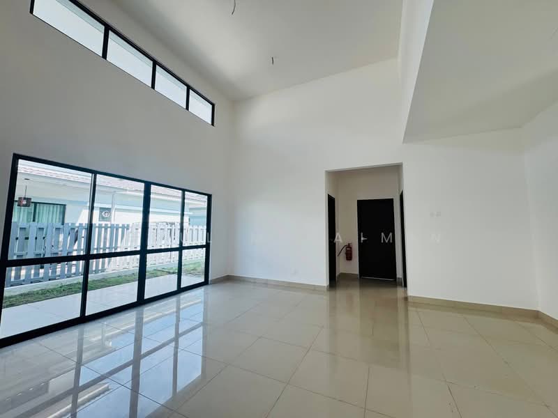 Bungalow House untuk Dijual di Bertam (Kepala Batas) - Abdul Muhaimin - Living Room - PropertyGuru.com.my