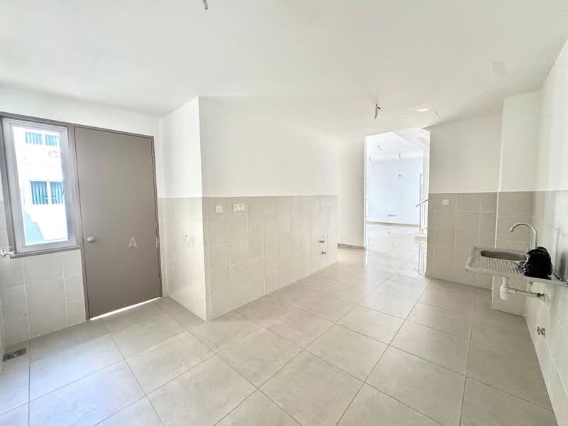 Semi-Detached House for Sale in Alam Sari (Bangi) - Ahmad Fadlee - PropertyGuru.com.my