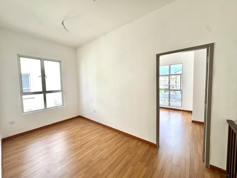 Semi-Detached House for Sale in Alam Sari (Bangi) - Ahmad Fadlee - PropertyGuru.com.my