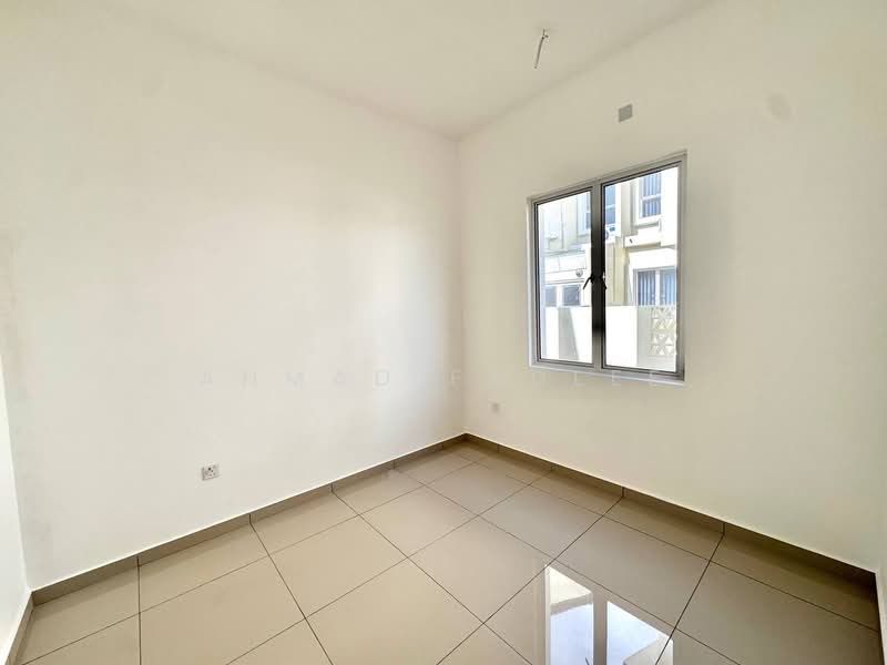 Semi-Detached House for Sale in Alam Sari (Bangi) - Ahmad Fadlee - PropertyGuru.com.my